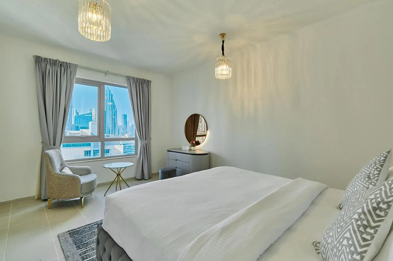Burj Residences: Luxury Apartment with Burj Khalifa & Fountain Views Dubai 0*,