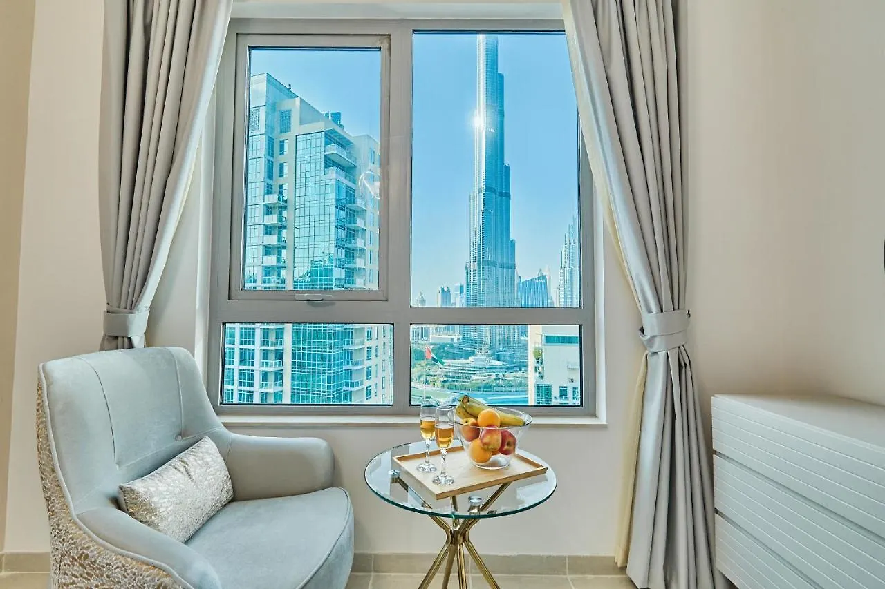 Burj Residences: Luxury Apartment with Burj Khalifa & Fountain Views Dubai