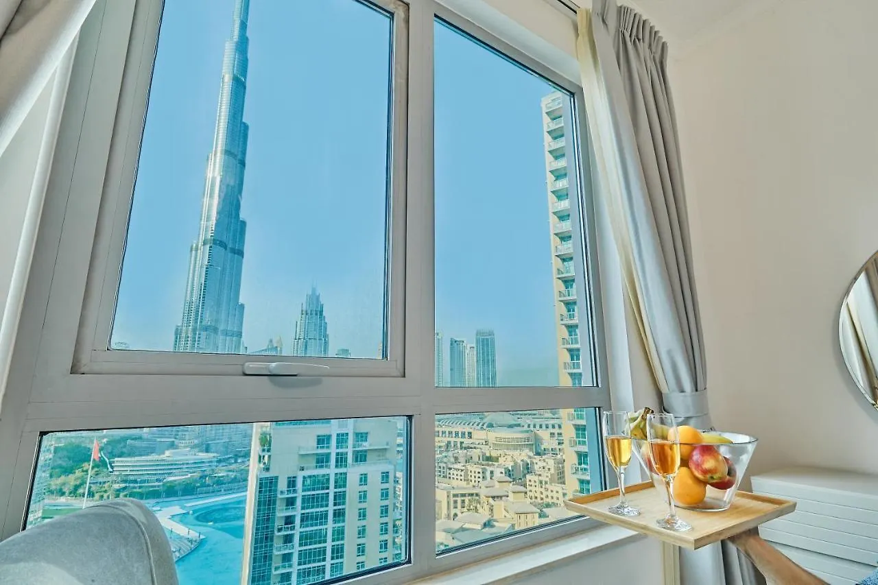 Burj Residences: Luxury Apartment with Burj Khalifa & Fountain Views Dubai 0*,