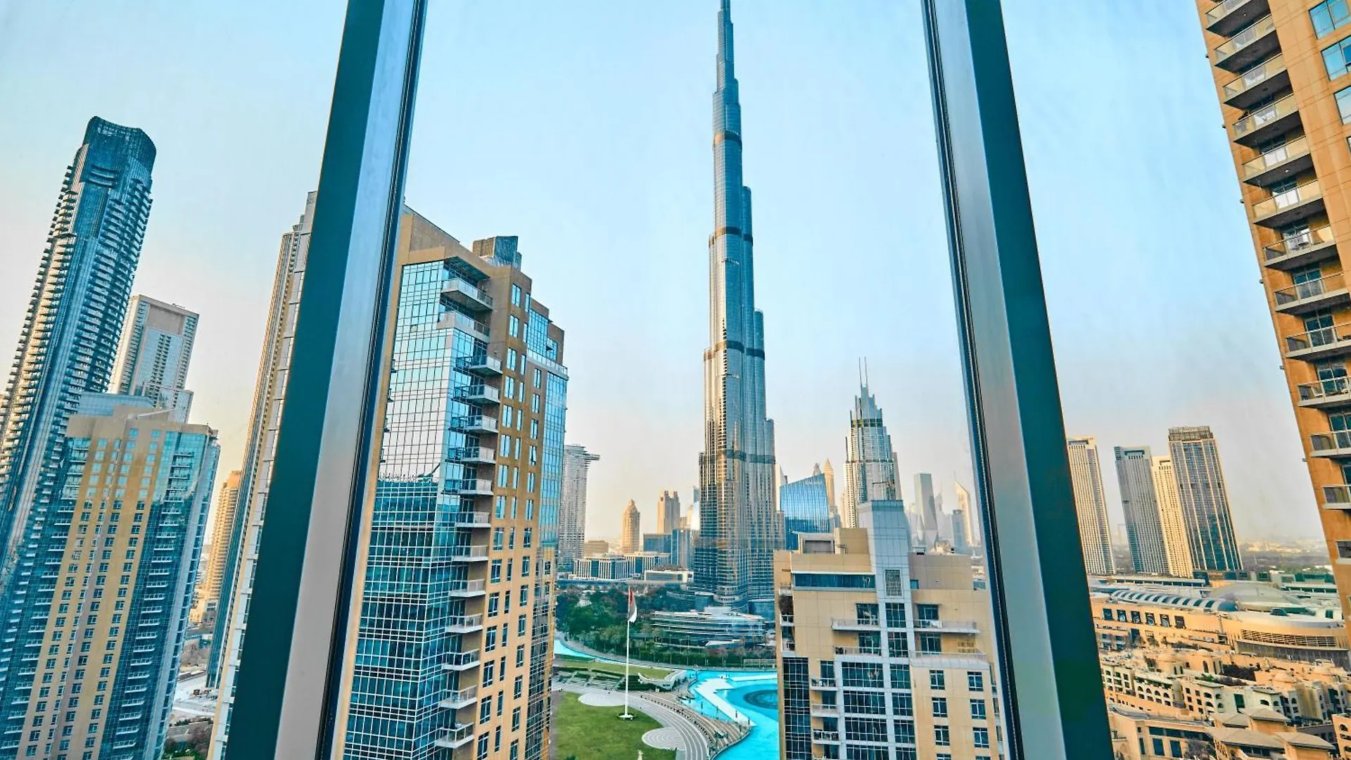 Burj Residences: Luxury Apartment with Burj Khalifa & Fountain Views Dubai United Arab Emirates