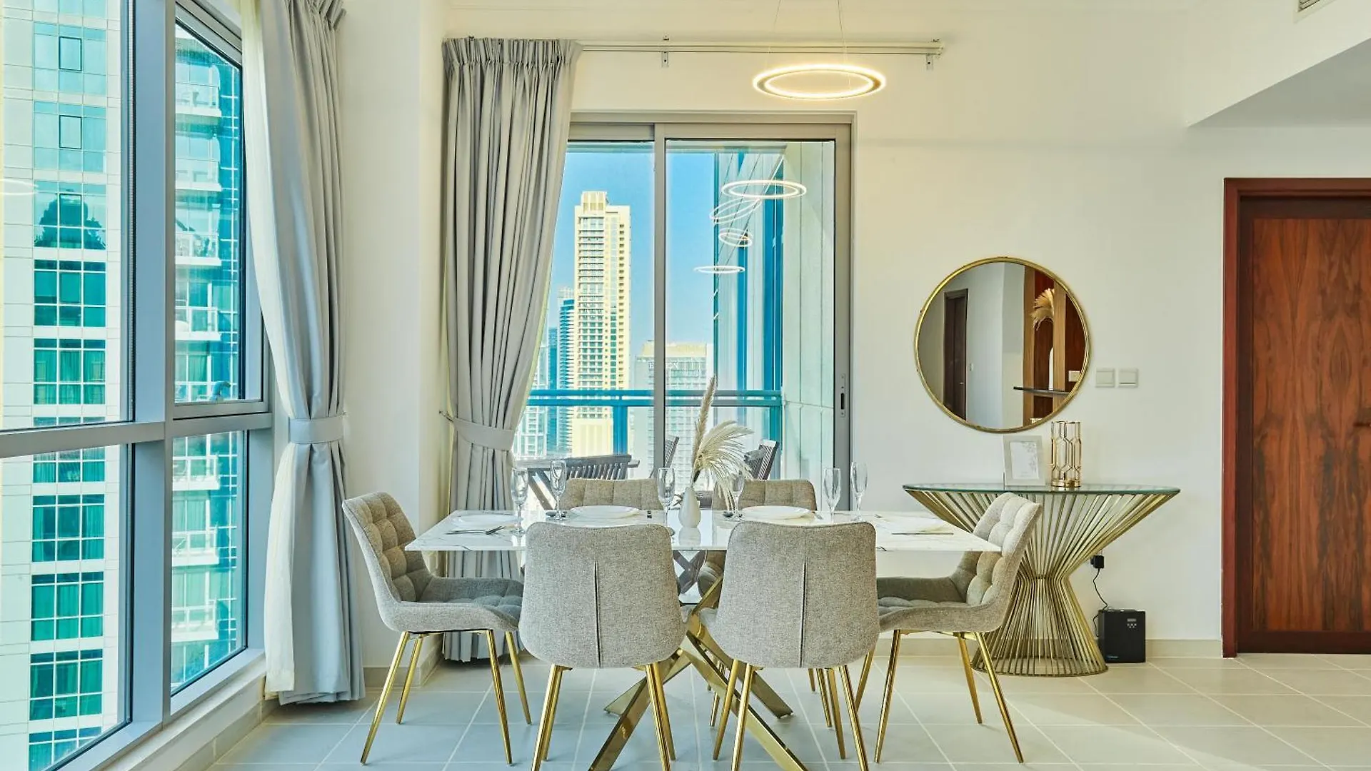 Burj Residences: Luxury Apartment with Burj Khalifa & Fountain Views Dubai United Arab Emirates