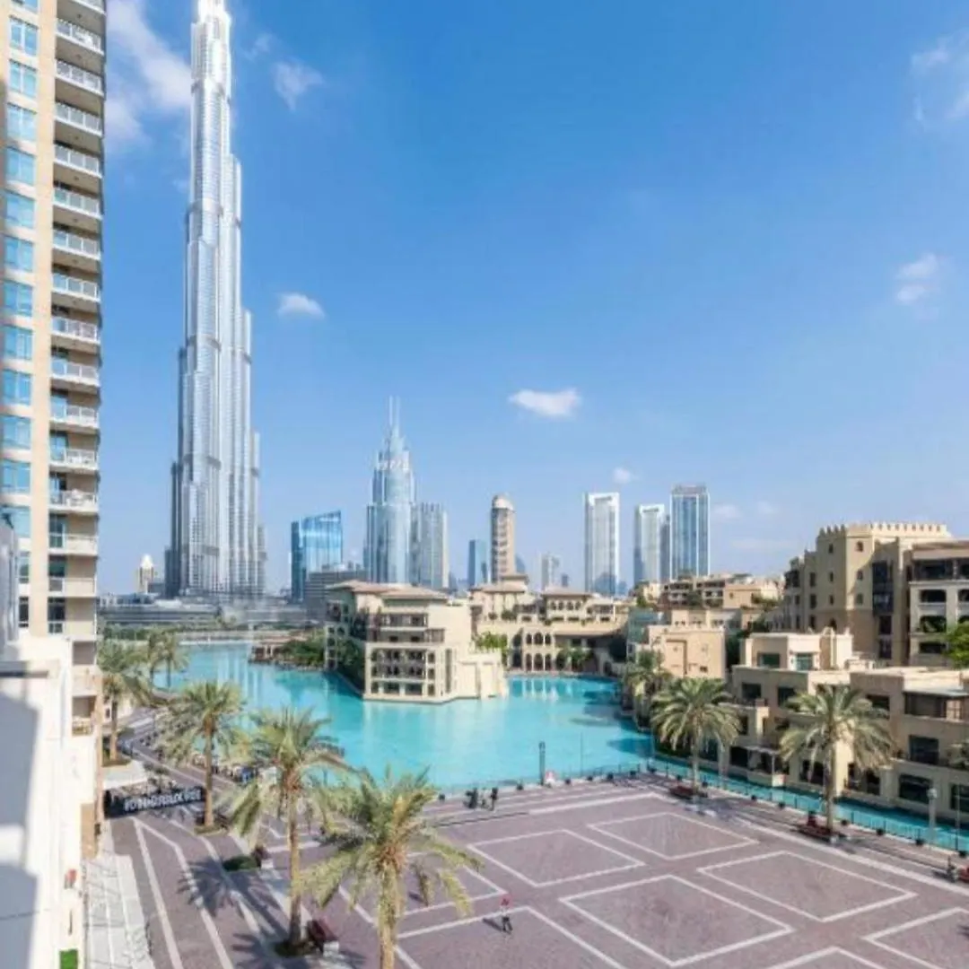 Burj Residences: Luxury Apartment with Burj Khalifa & Fountain Views Dubai