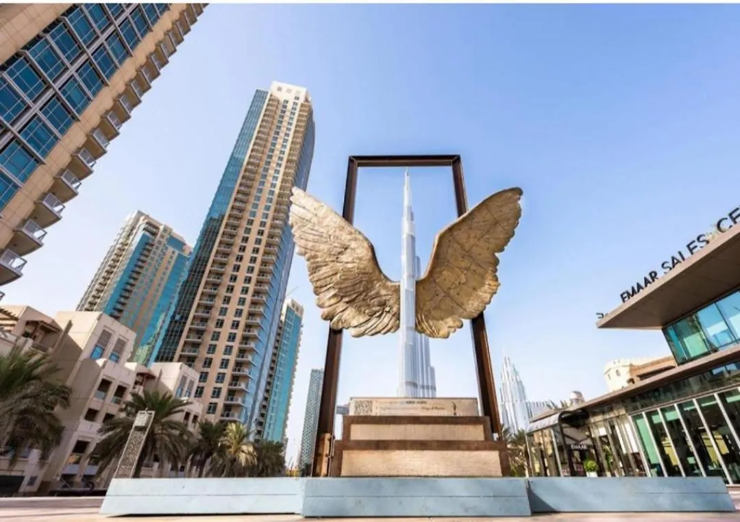 Burj Khalifa Front View & Fountain View Island Paradise 2Br Luxury Apartment Burj Residences Golden Homes Dubai Förenade Arabemiraten